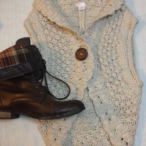 Trendy light weight tan sweater vest