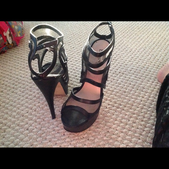 Never worn size 10