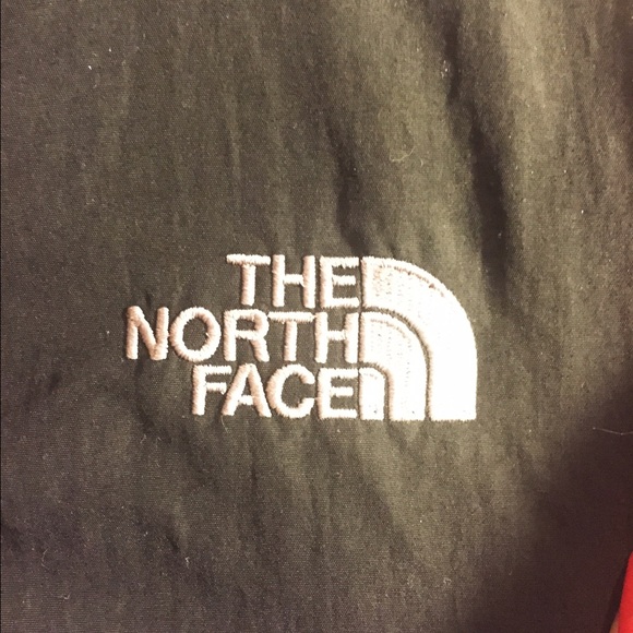 Girls north face jacket - Picture 3 of 3