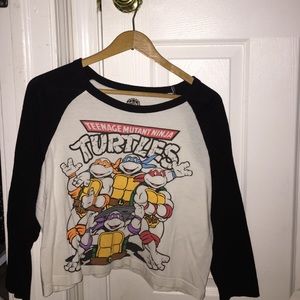 TEENAGE MUTANT NINJA TURTLE CROPPED BASEBALL TEE