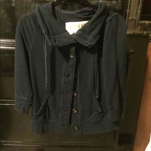 Abercrombie & Fitch sweater