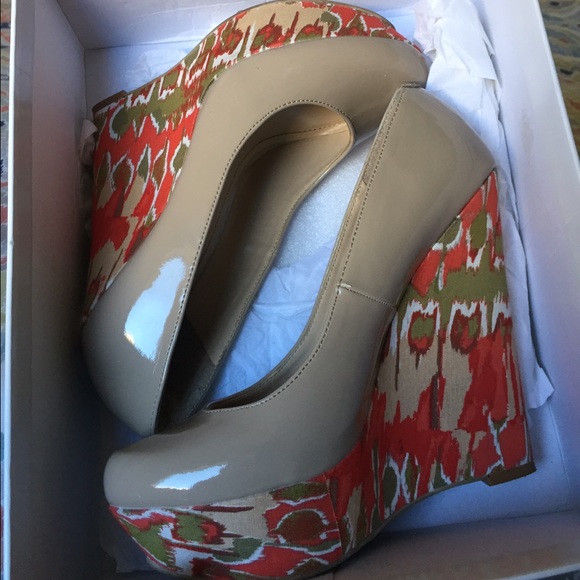Steve Madden wedges
