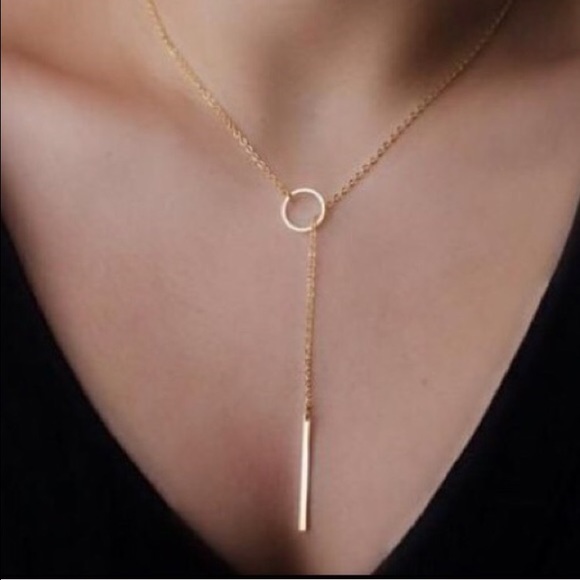 NWT Circle and Bar Necklace