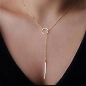 NWT Circle and Bar Necklace