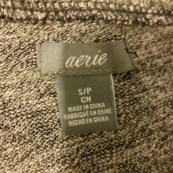 *Sold in Bundle* Aerie Shirt. Size Small. - Picture 2 of 4