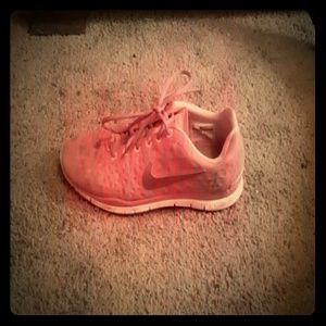 Pink Nike Free 5.0