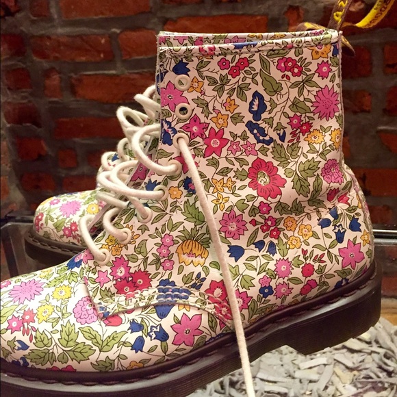 Floral Dr. Martens