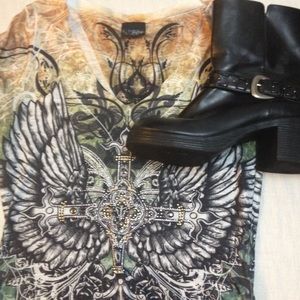 Stylish Daytrip v neck tee