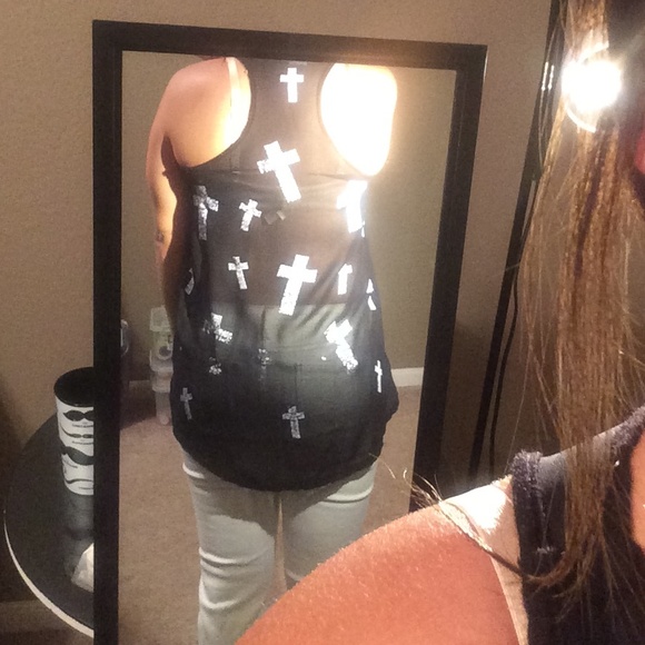 Hi-lo Top - Picture 4 of 4