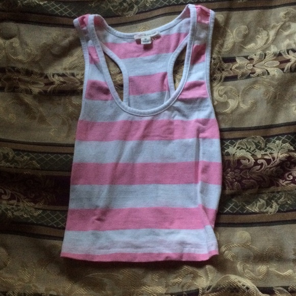 Pink and white striped tank top/crop top💖