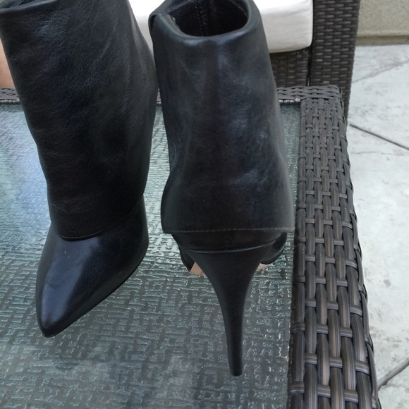 Alice + Olivia Black short dressy boots - Picture 3 of 7