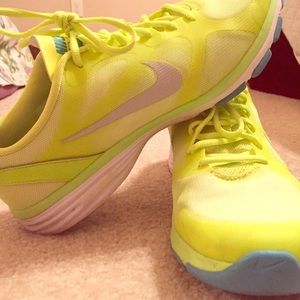 Nike Sneakers Dual Fusion TR (Yellowish/Green)