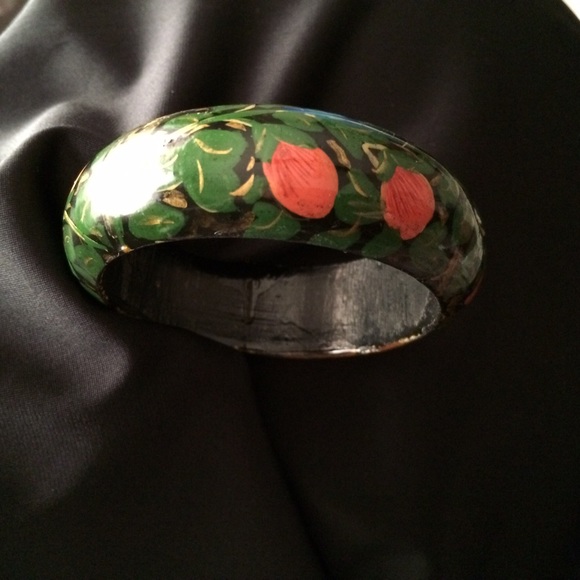 Hand-painted Wood Bangle Bracelet - Picture 3 of 4