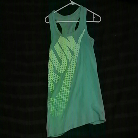 Nike Tank - Picture 1 of 1