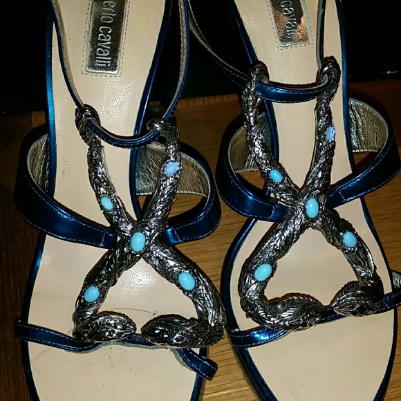 Roberto Cavalli runway sandals - Picture 2 of 4