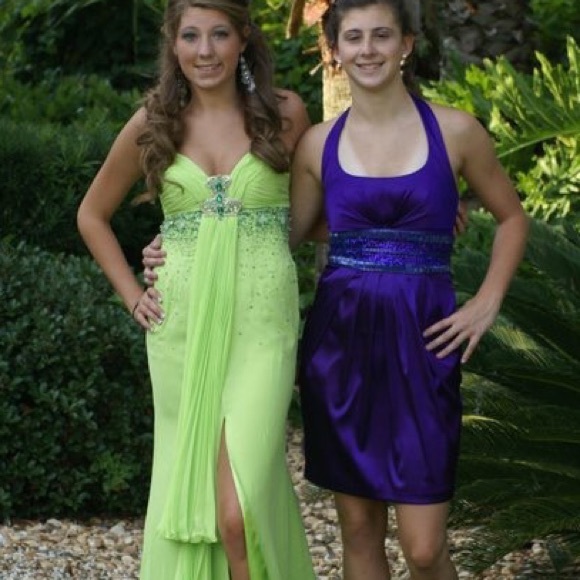 Prom dress - Picture 3 of 4