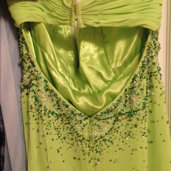 Prom dress - Picture 4 of 4