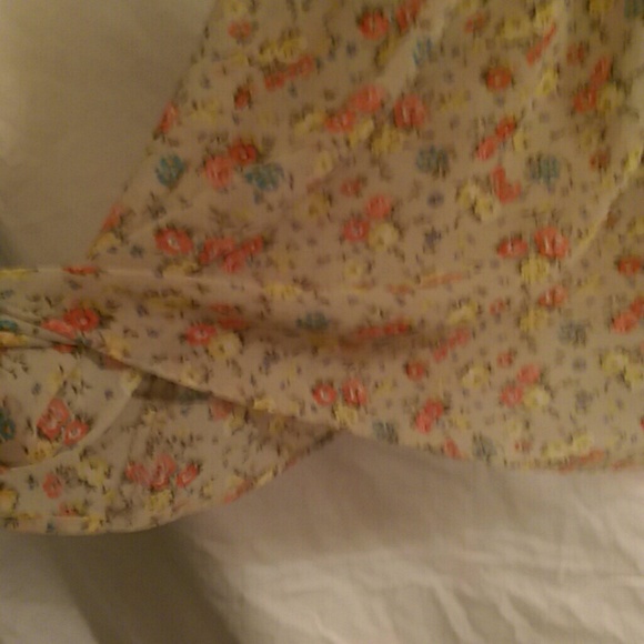 Chiffon Tank - Picture 2 of 3