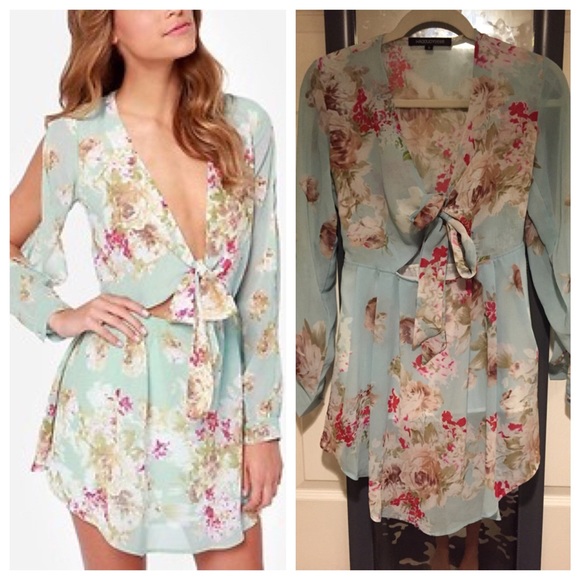 Dresses & Skirts - Floral print dress