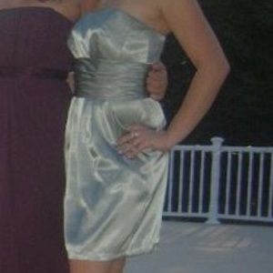 Strapless formal dress