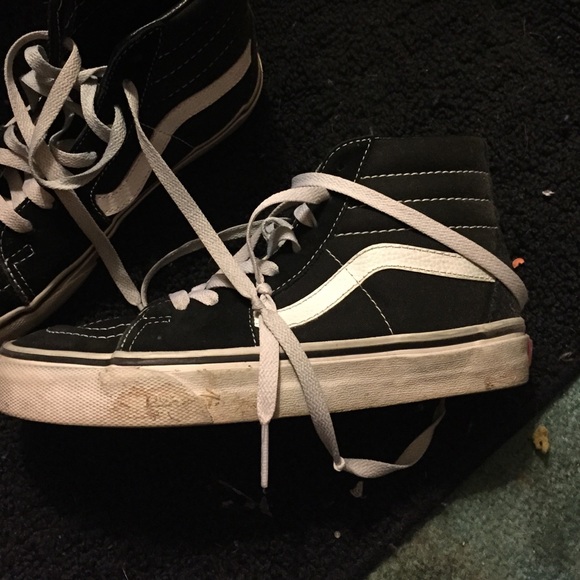 🚫SOLD🚫 Black vans Sk8 hi's - Picture 2 of 4