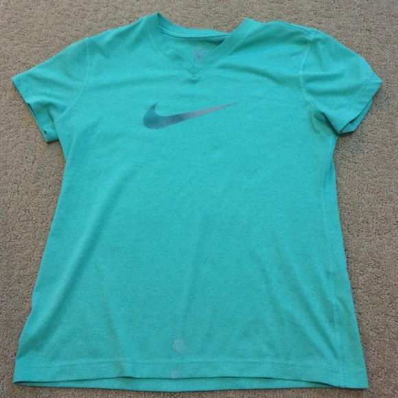 Nike kids dry fit shirt
