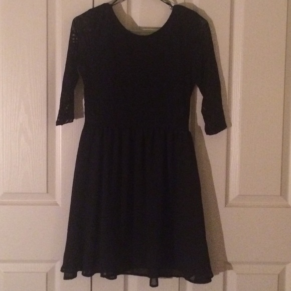H&M Dresses & Skirts - Short black H&M dress