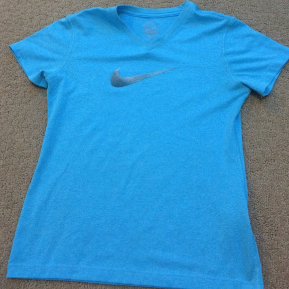 Nike kids dry fit shirt