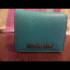 Michael Kors Jet Set Travel Wallet