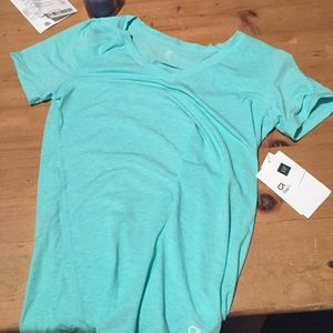 Gap active shirt