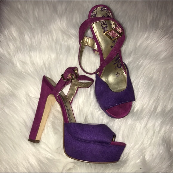 Shoes - Two Tone Pumps