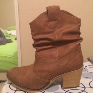 Mid-Ankle Boots