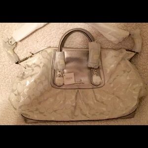 Brand new coach never used