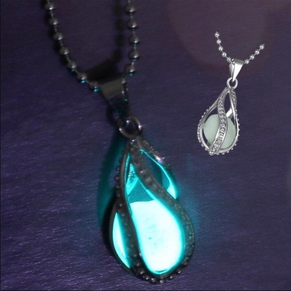Little mermaid Glow in the dark teardrop necklace
