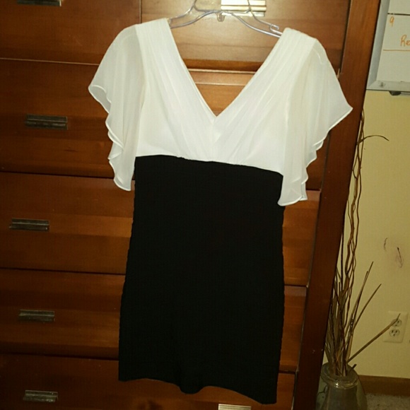 Cocktail dress form flattering