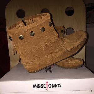 Minnetonka Double Fringe Boot