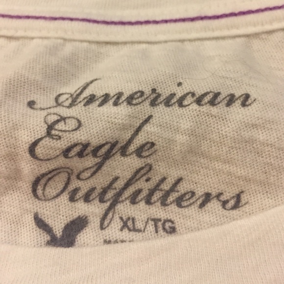 White Top with Flower Heart Design - Picture 2 of 4