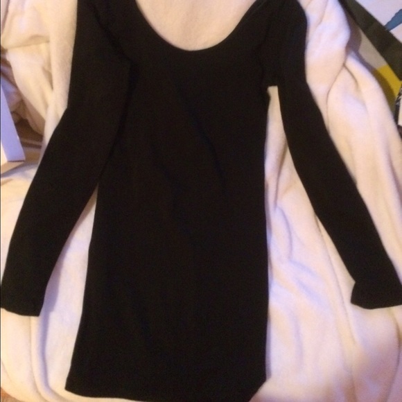 Black long sleeve bodycon dress