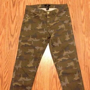 Women's camo jeans by H&M