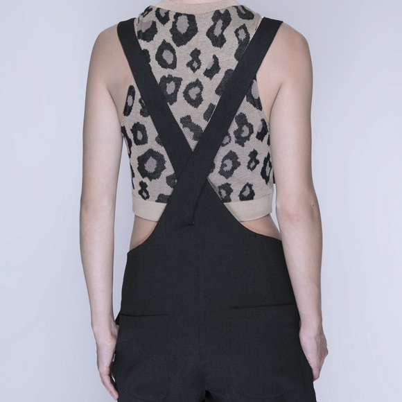 Black Overall Romper - Picture 3 of 3