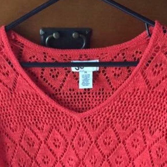 Red/orange sweater - Picture 2 of 2