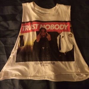 Tupac crop top