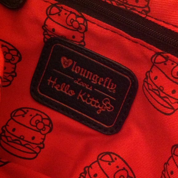 Hello Kitty Book Bag - Picture 4 of 4