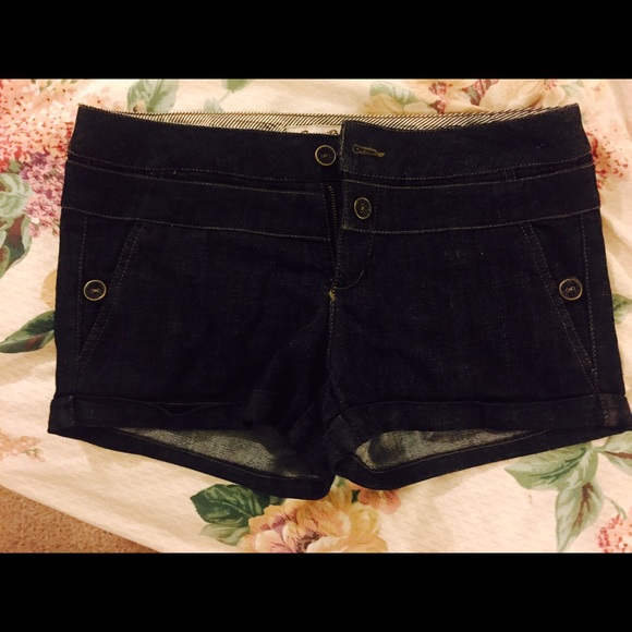 Black/ navy blue shorts
