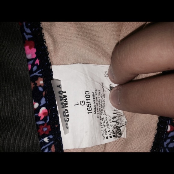 Cute Floral Print Swimsuit - Picture 2 of 4