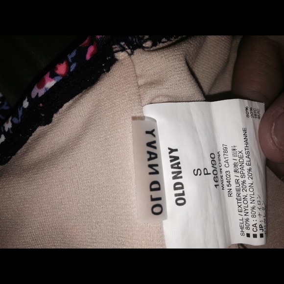 Cute Floral Print Swimsuit - Picture 3 of 4