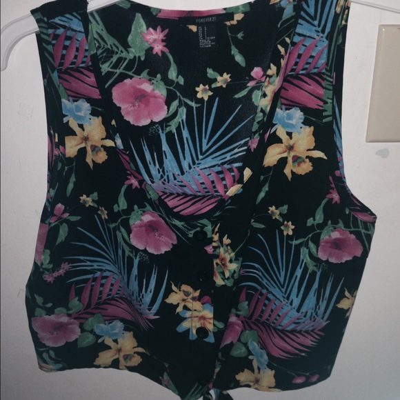 Floral Print Tied Crop Top - Picture 2 of 3