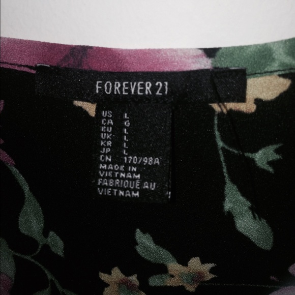 Floral Print Tied Crop Top - Picture 3 of 3