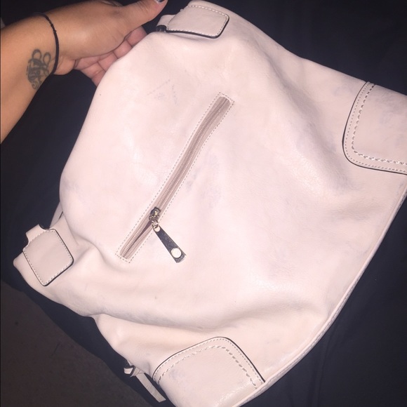 White shoulder bag! - Picture 2 of 4