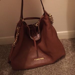 Micheal kors purse